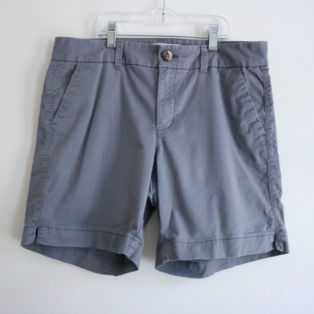 Old Navy Grey Mid-Rise Chino Everyday Shorts